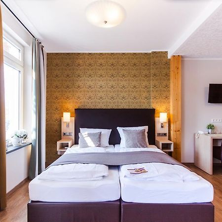 Mayer'S Weinhotel Zell an der Mosel Exterior foto